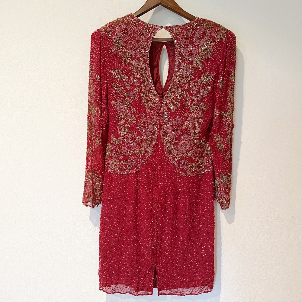 Vintage Peak Sequined Beaded Keyhole Invisible Zipper Lined Silk Dress - Picture 11 of 16